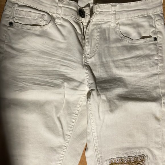 Desigual white pants with gold embroidery, size 28 - Picture 6 of 8